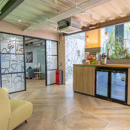 Appartement For Students Only - Iq By Bus Station And 15 Min To Uni *