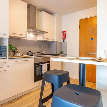 For Students Only - Iq By Bus Station And 15 Min To Uni Appartement *